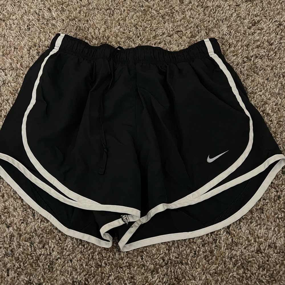 Nike Women's Black and White Athletic Shorts Size Medium